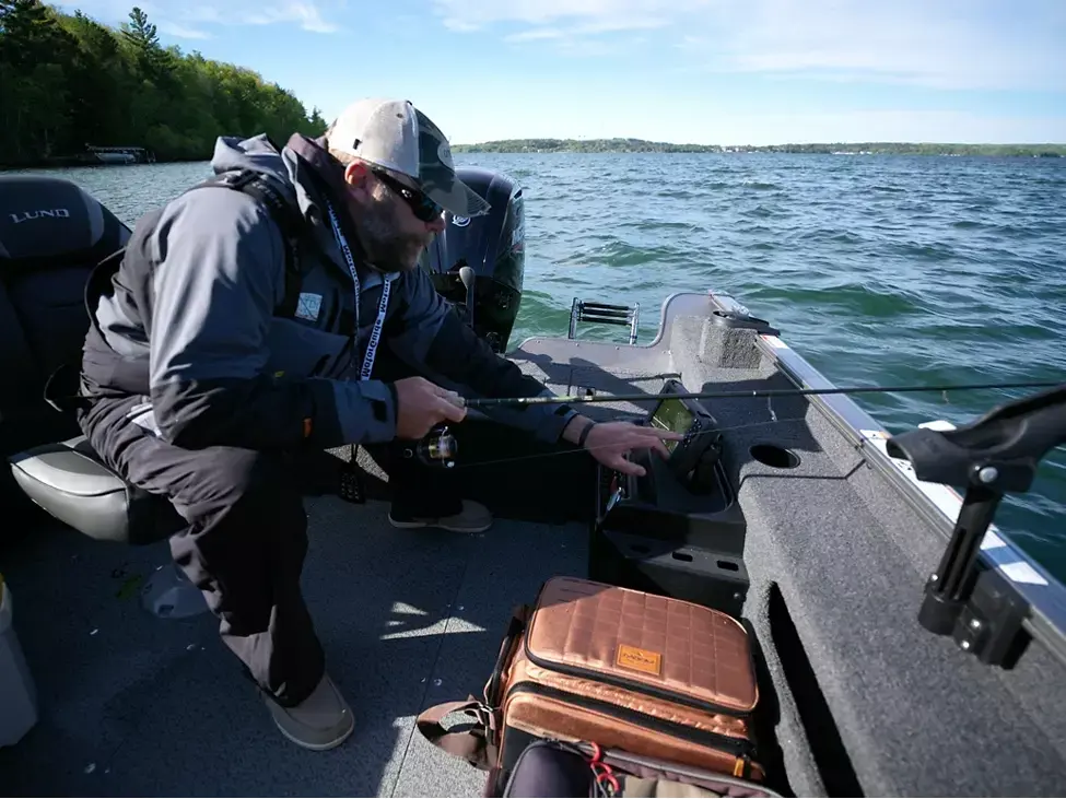 2025 Lund 1775 Pro Guide Tiller