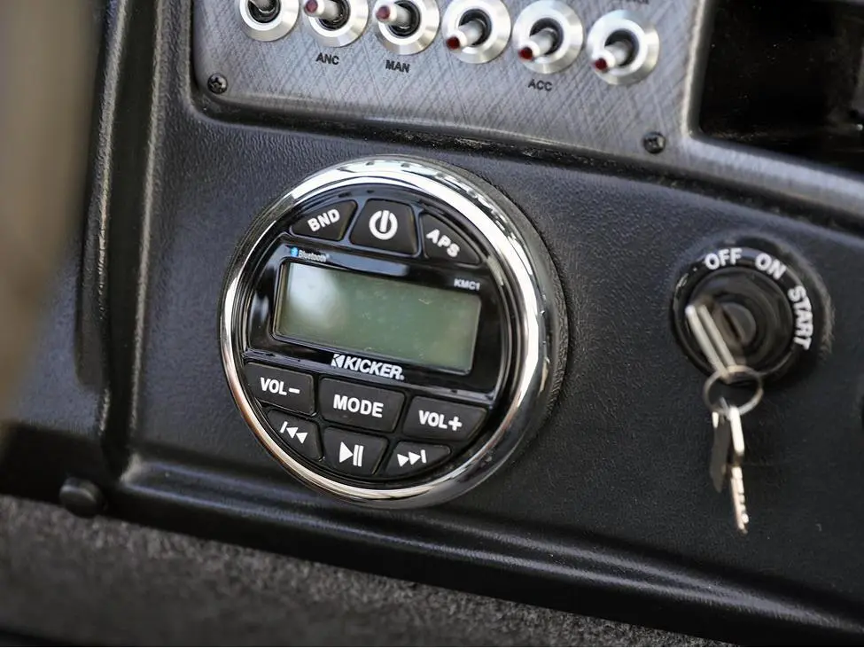 2025 Lund 2075 Fisherman Sport