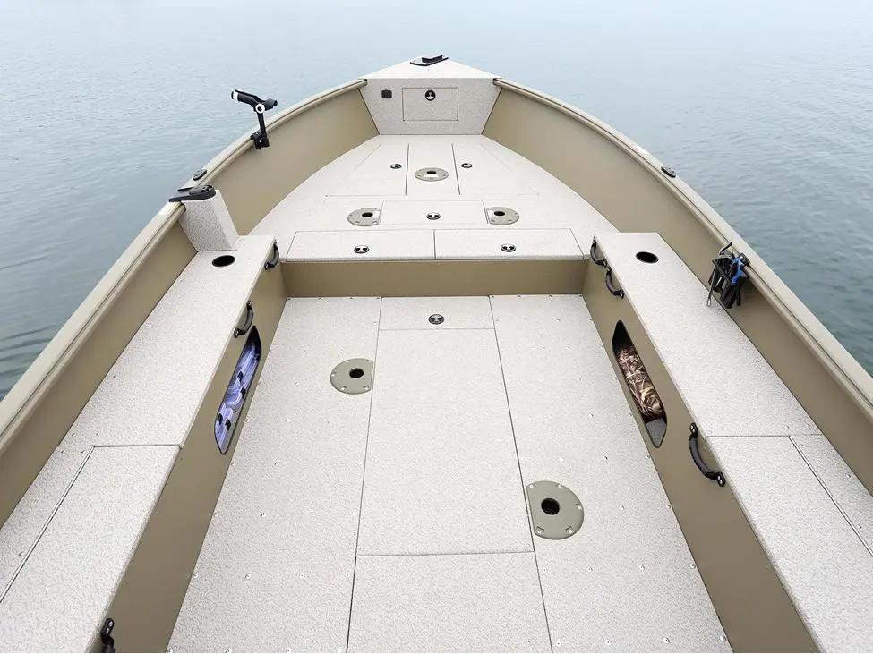 2025 Lund 2075 Alaskan SS