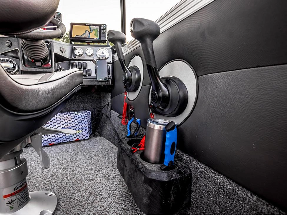 Lund 1975 Tyee 1975 Tyee Sport 2025 alt