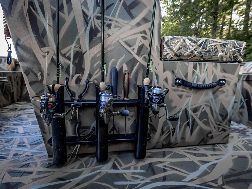 2025 Lund 1870 Predator CC