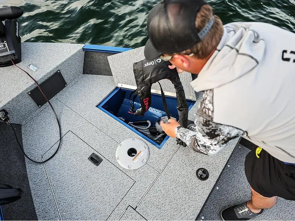 2025 Lund 1650 Angler Sport