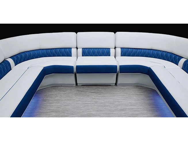 Bennington Marine QX Line 23 QX Fastback Quad Bench 2025 alt