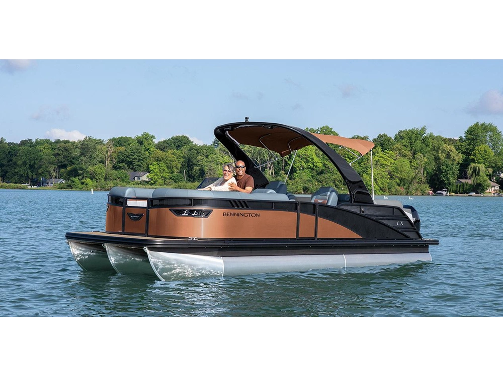 Bennington Marine LX Sport Line 23 LXS Fastback Quad Bench 2025 alt