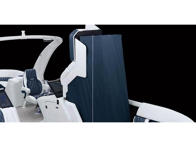 2025 Bennington Marine Q Line 25 Q Stern Radius Quad Bench alt