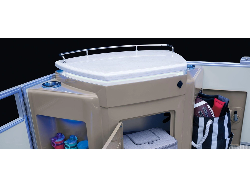 Bennington Marine SX Line 20 SX Stern Radius Quad Bench 2025 alt