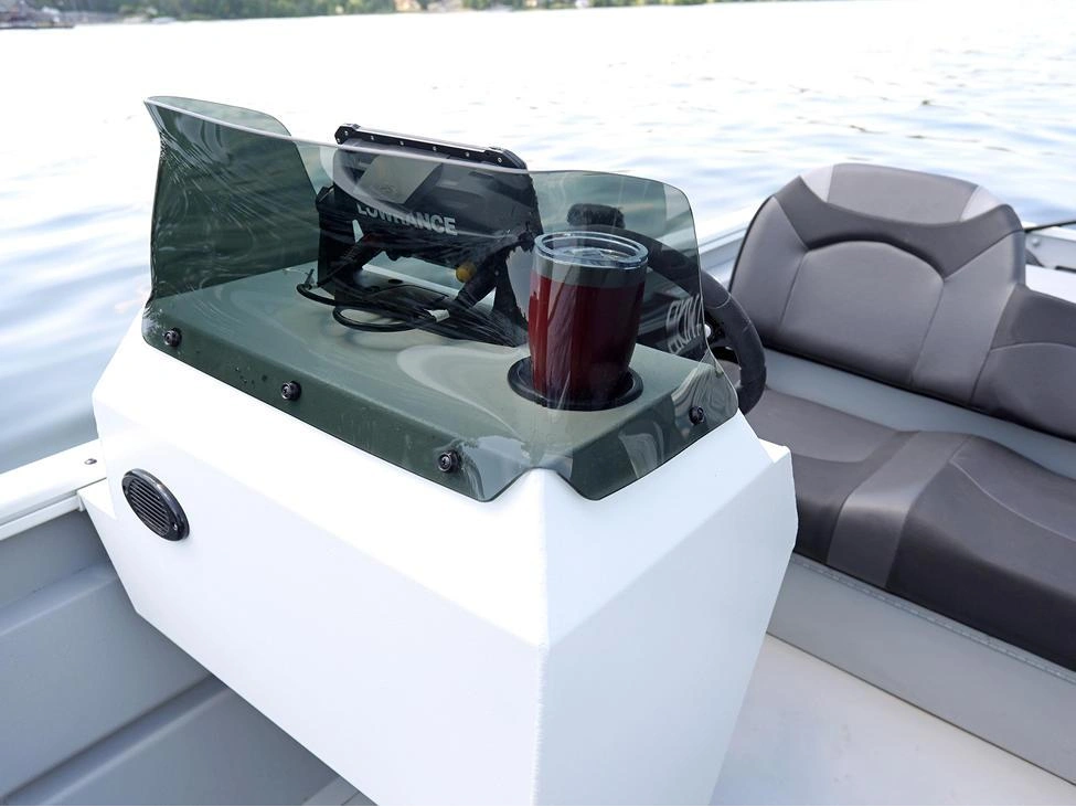 Lund 2070 Predator 2070 Predator SS 2025 alt