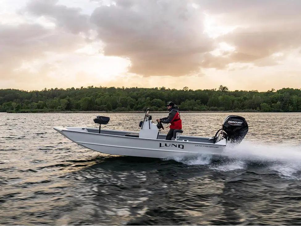 2025 Lund 1870 Predator CC