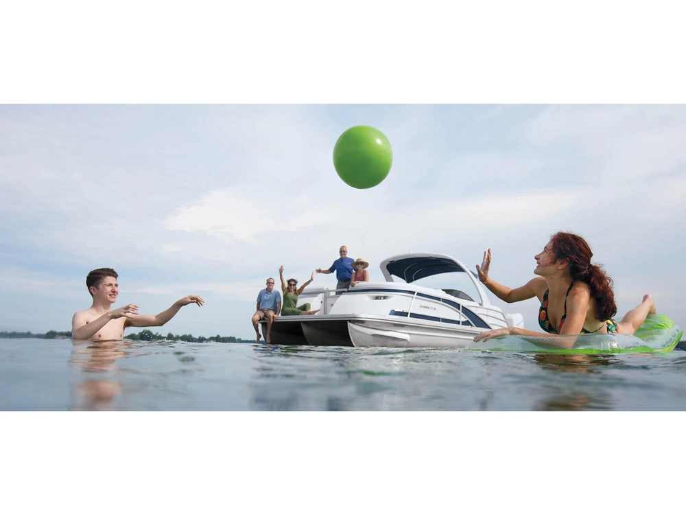 Bennington Marine Q Line 25 Q Stern Radius Quad Bench 2025 alt