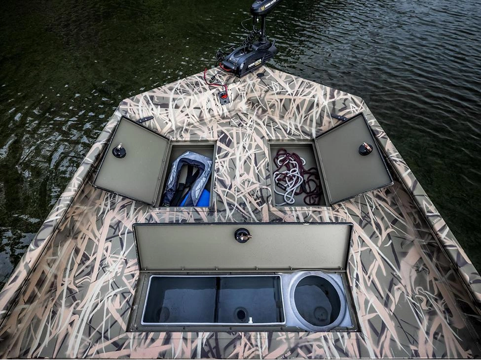 Lund 2070 Predator 2070 Predator SS 2025 alt