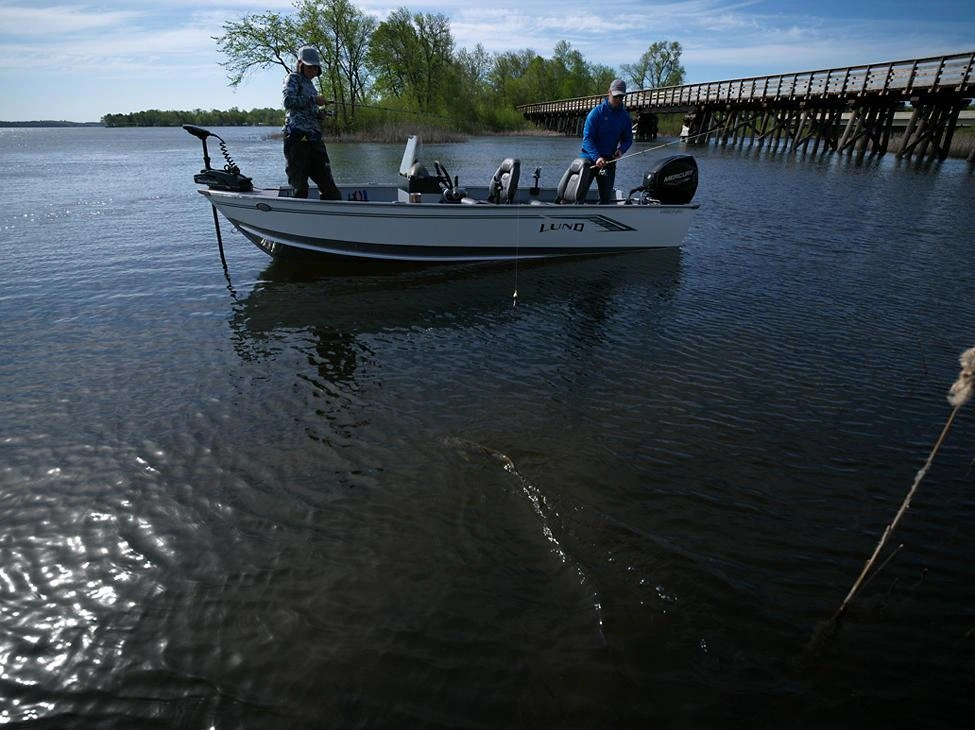 2025 Lund 1600 Fury 1600 Fury Tiller alt