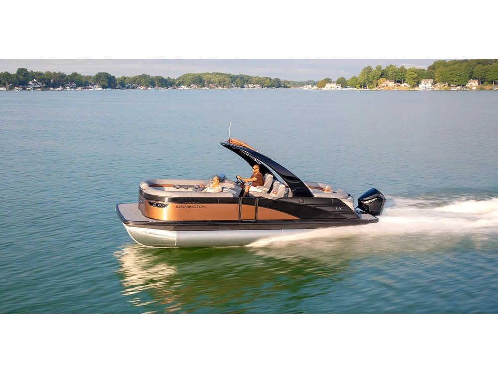 Bennington Marine LX Sport Line 23 LXS Fastback Quad Bench 2025 alt