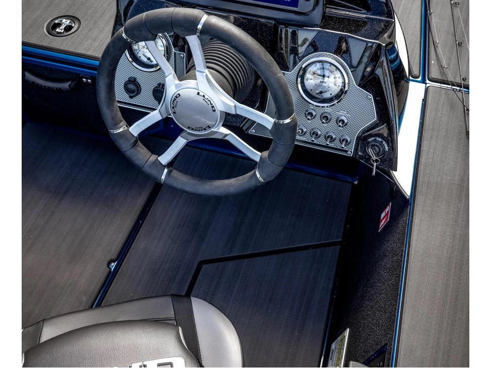 2025 Lund 1975 Renegade 1975 Renegade SS alt