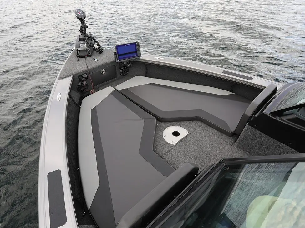 2025 Lund 1875 Pro-V Sport