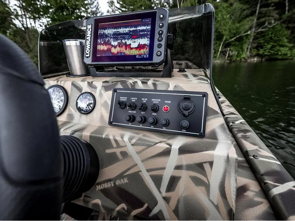 Lund 2070 Predator SS 2025