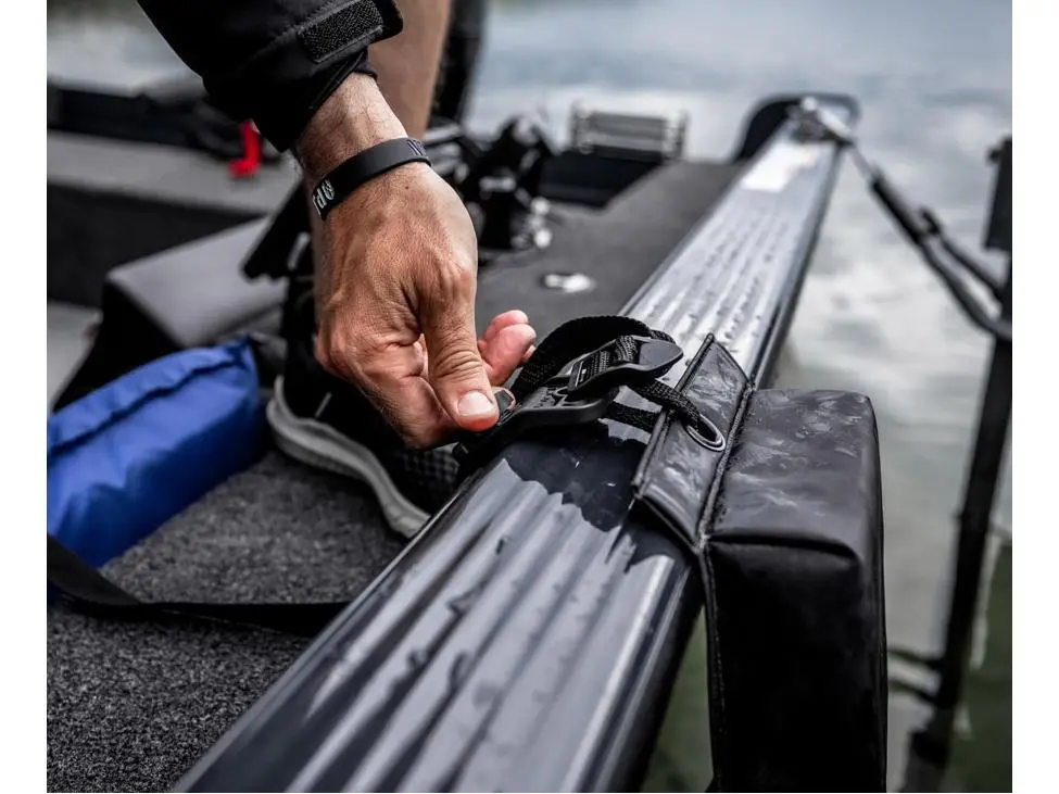 Lund 1875 Pro Guide Tiller 2025