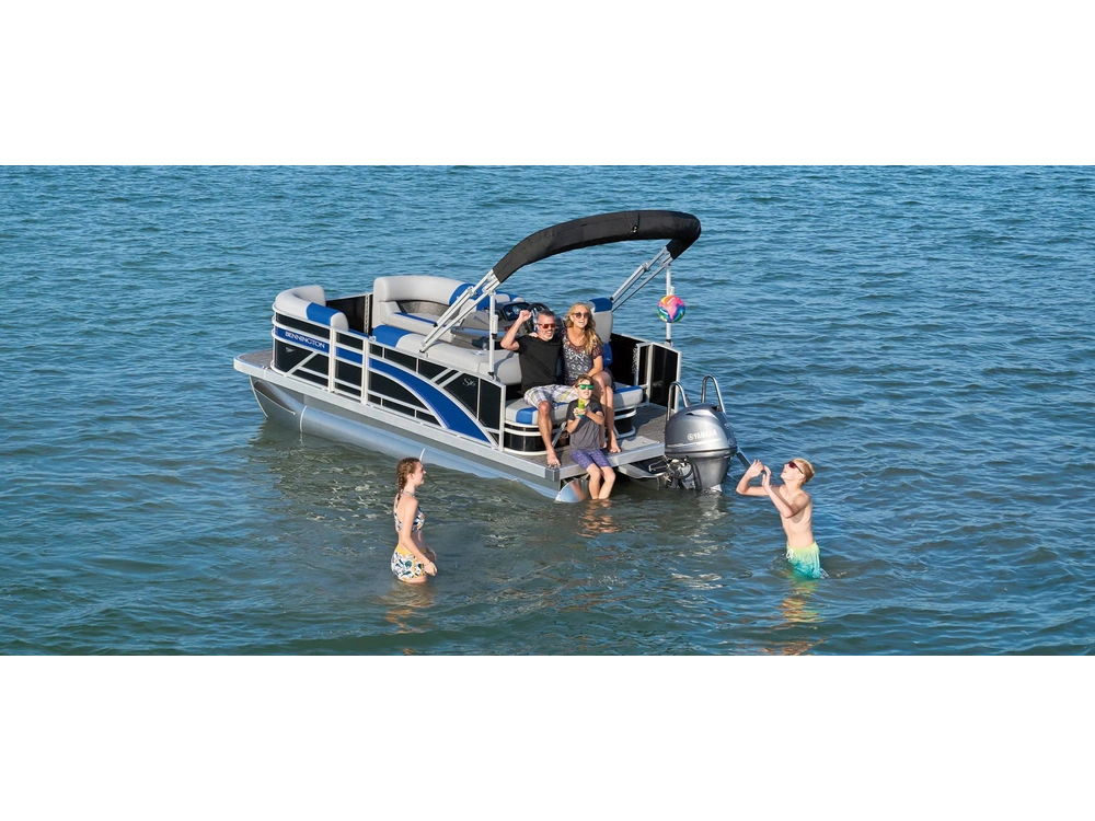 Bennington Marine S Line 20 S Stern Radius Quad Bench 2025 alt