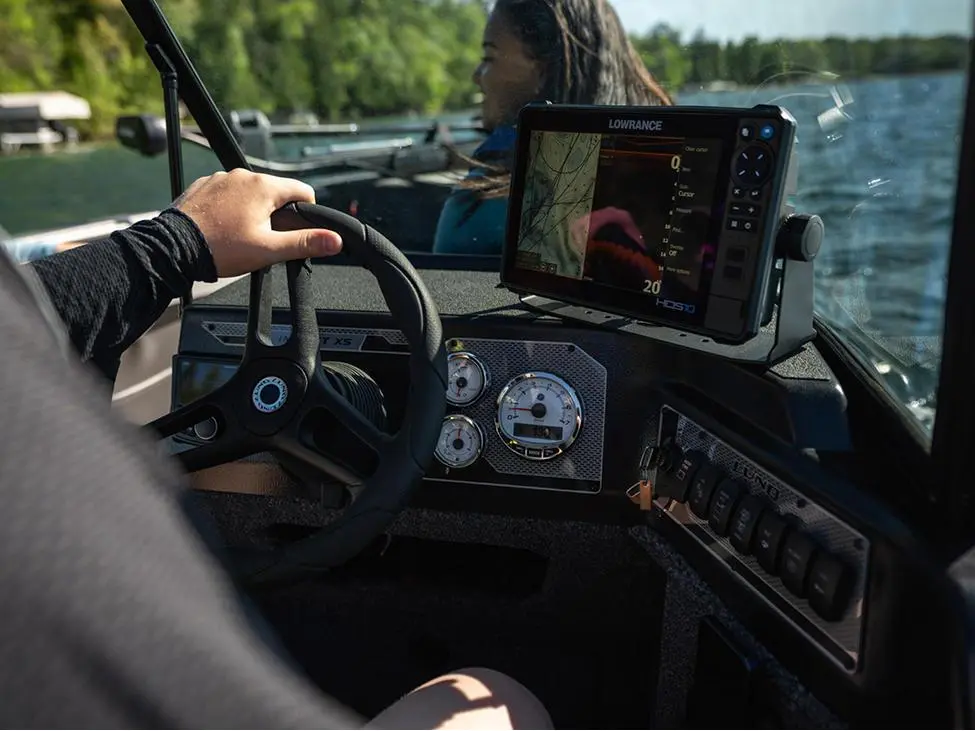 2025 Lund 2075 Impact XS Sport