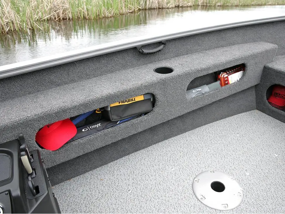 2025 Lund 1775 Pro Guide Tiller