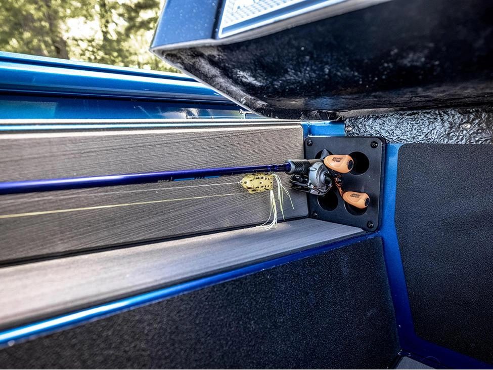 Lund 1975 Renegade 1975 Renegade SS 2025 alt