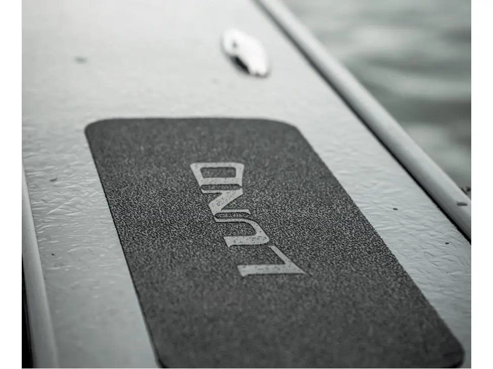 2025 Lund 2075 Pro-V Sport