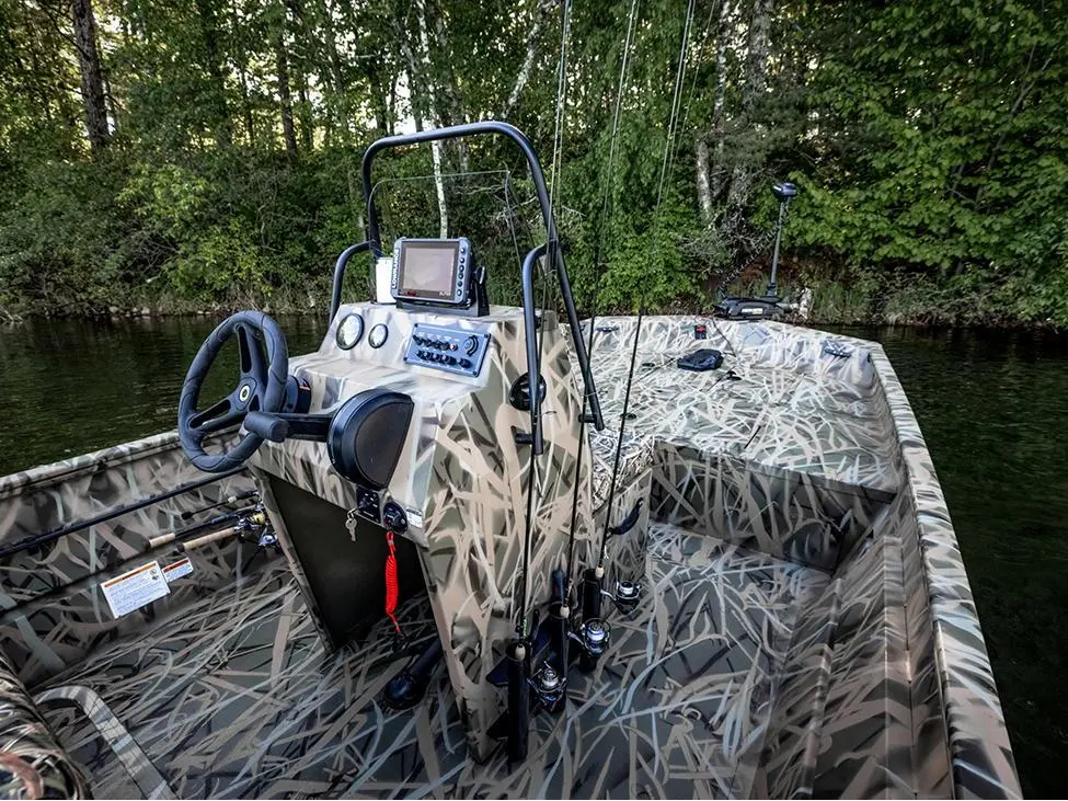 2025 Lund 1870 Predator SS