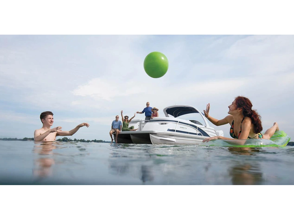 Bennington Marine Q Line 25 Q Stern Radius Quad Bench 2025 alt