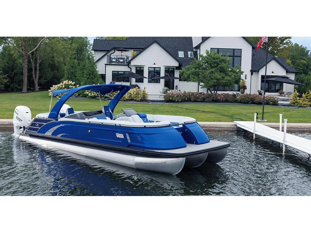 Bennington Marine QX Line 23 QX Fastback Quad Bench 2025 alt