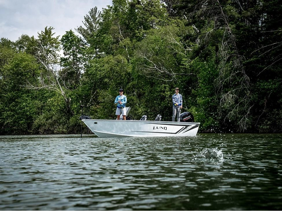 2025 Lund 1775 Impact XS 1775 Impact XS SS alt