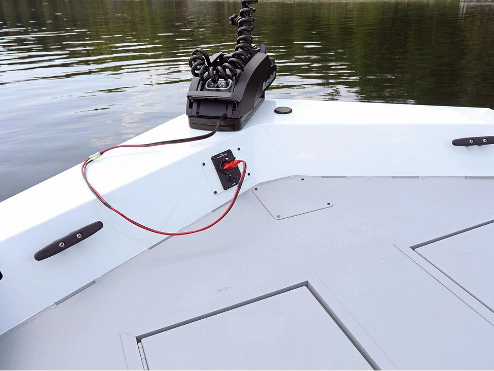 2025 Lund 1660 Predator 1660 Predator Tiller alt