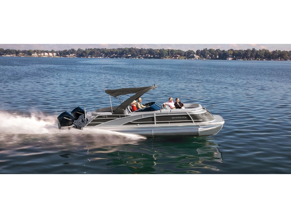 2025 Bennington Marine Q Line 25 Q Stern Radius Quad Bench alt