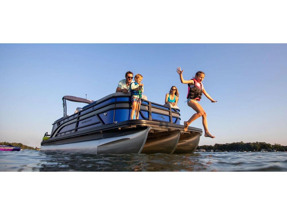 Bennington Marine S Line 20 S Stern Radius Quad Bench 2025 alt