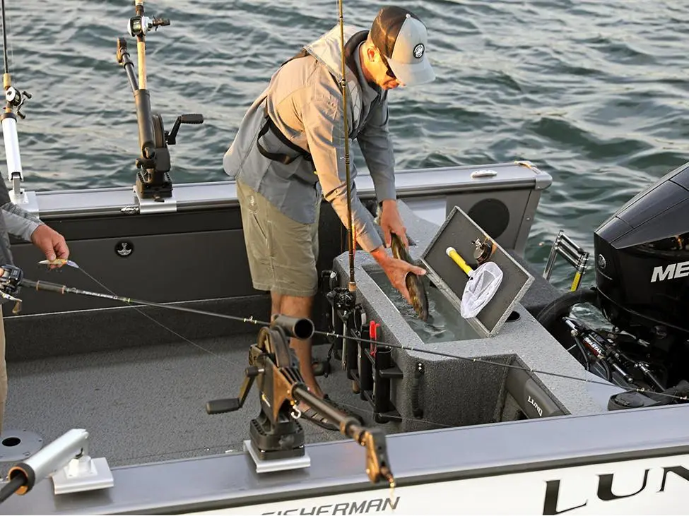 2025 Lund 2075 Fisherman Sport