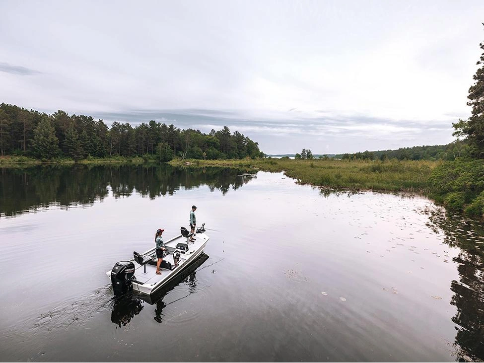 Lund 1760 Predator 1760 Predator Tiller 2025 alt