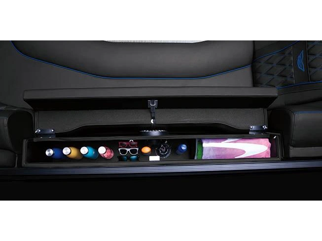 Bennington Marine R Bowrider Line 22 RT Fastback Quad Bench 2025 alt