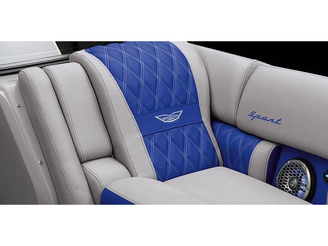 Bennington Marine Q Line 25 Q Stern Radius Quad Bench 2025 alt