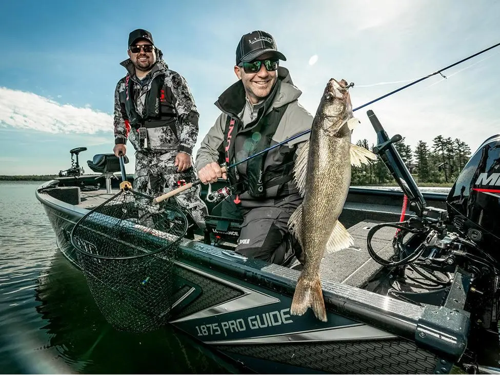 Lund 1875 Pro Guide Tiller 2025