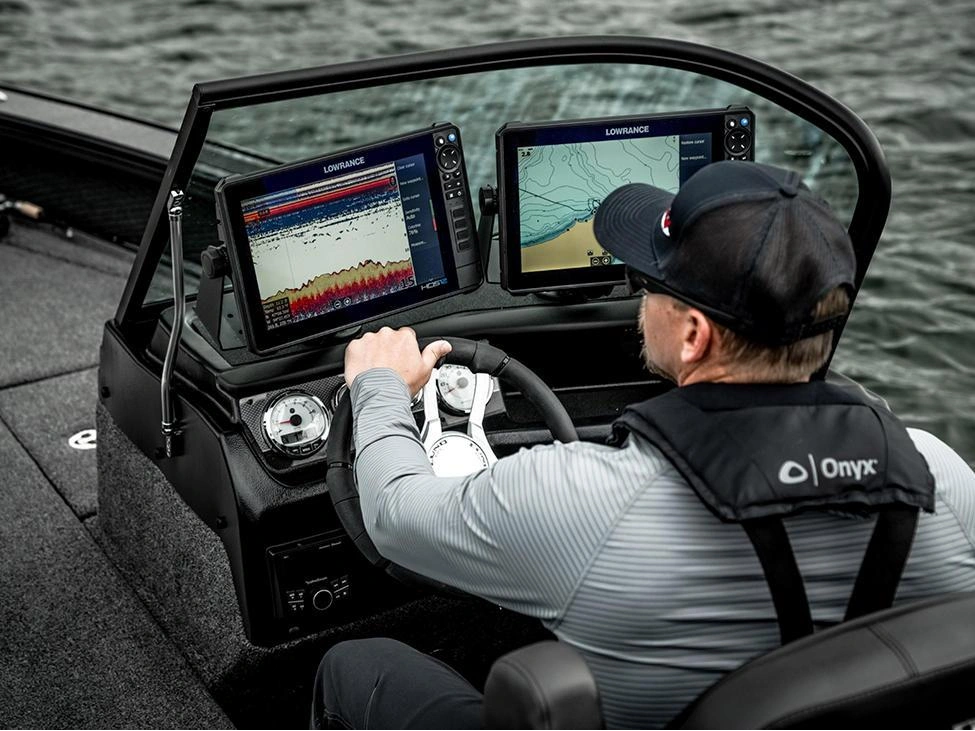 Lund 2075 Pro-V 2075 Pro-V Sport 2025 alt