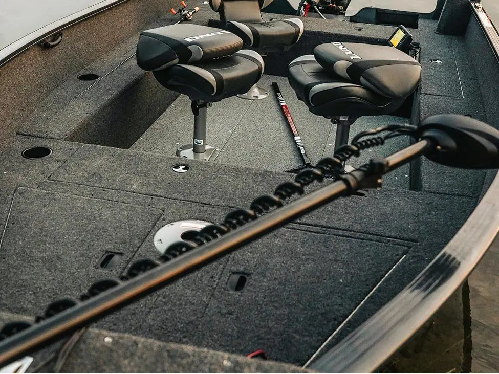 2025 Lund 1650 Rebel XL Tiller