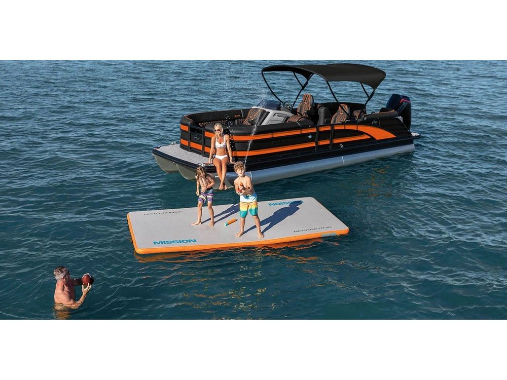 Bennington Marine R Line 23 R Quad Bench 2025 alt