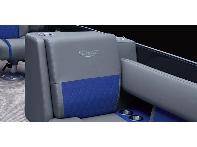 2025 Bennington Marine L Bowrider Line 23 LT Fastback Quad Bench alt