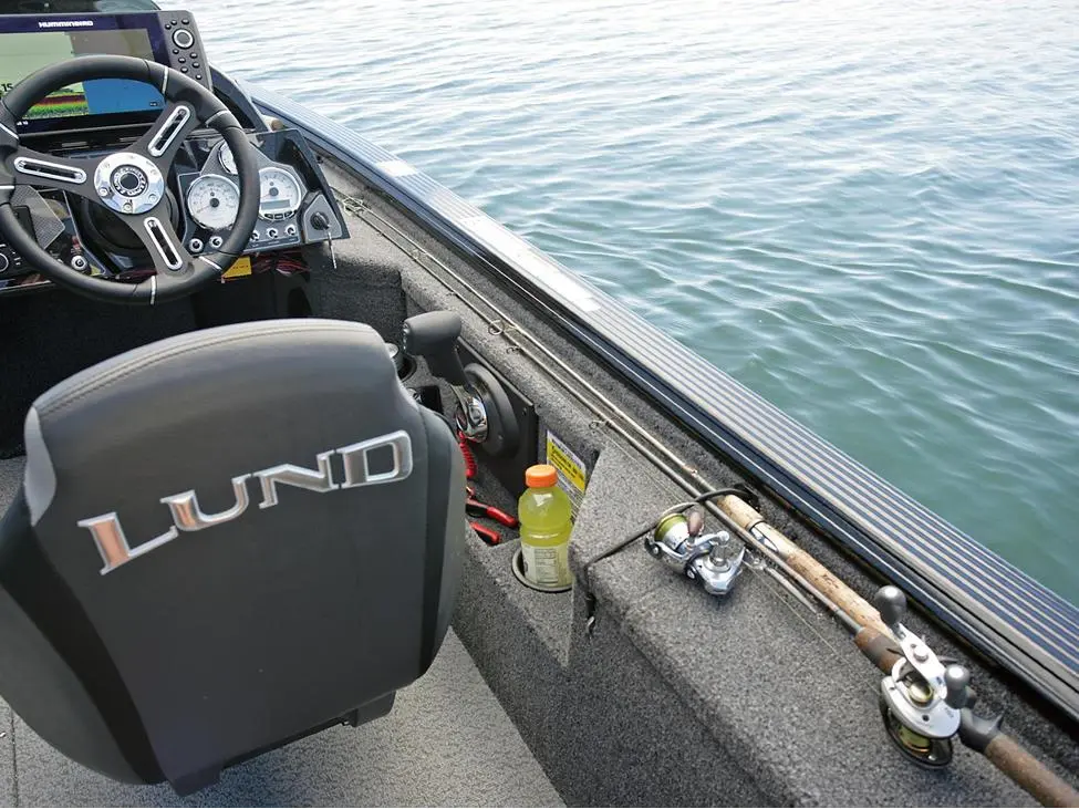 2025 Lund 2075 Pro-V Bass XS