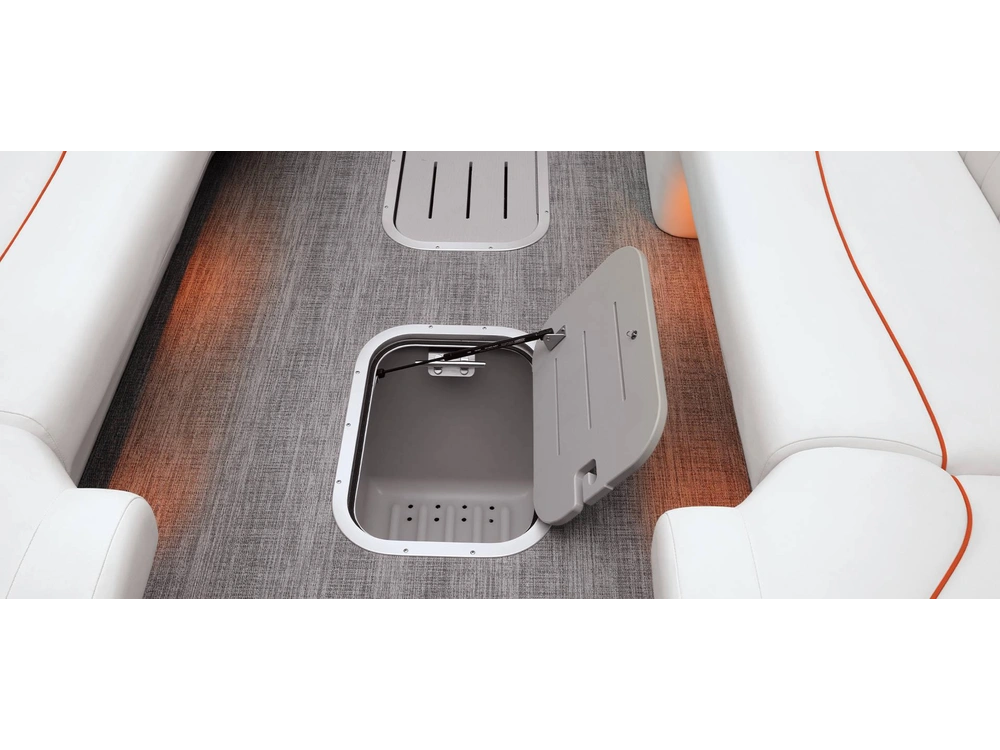 Bennington Marine LX Sport Line 23 LXS Fastback Quad Bench 2025 alt