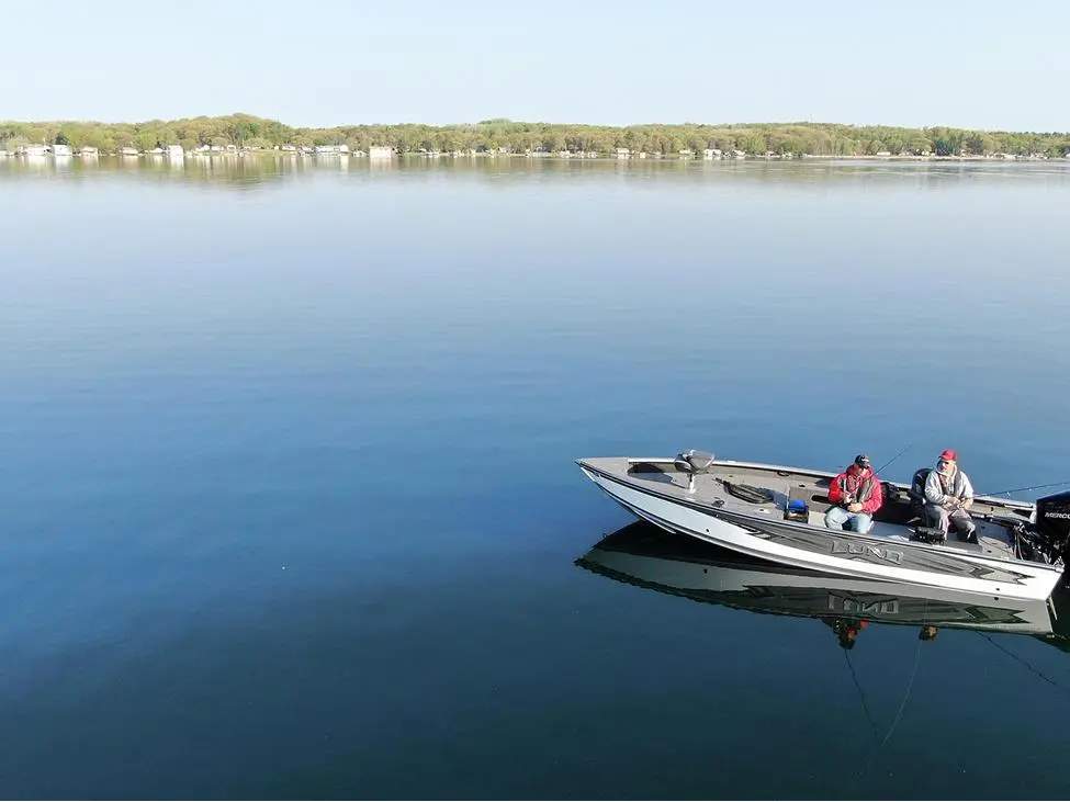 2025 Lund 2075 Pro Guide Tiller