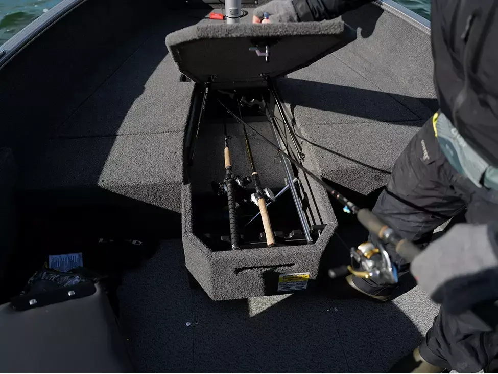 2025 Lund 1775 Pro Guide Tiller