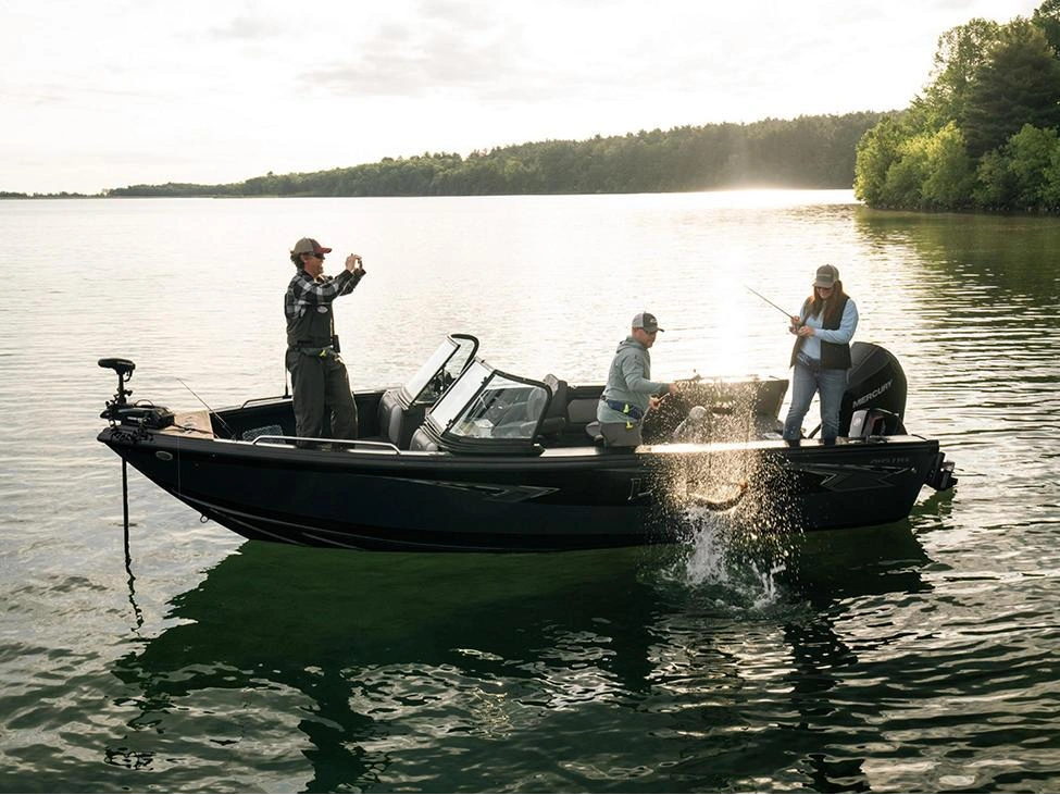 Lund 2075 Tyee 2075 Tyee Sport 2025 alt