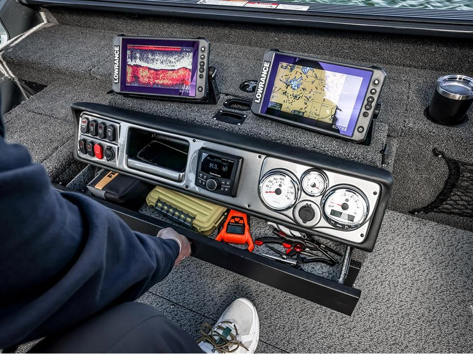 2025 Lund 1875 Pro Guide 1875 Pro Guide Tiller alt