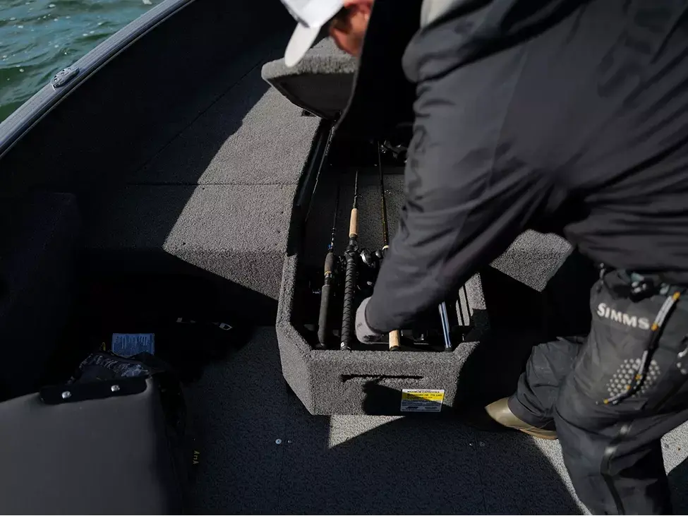 2025 Lund 1775 Pro Guide Tiller