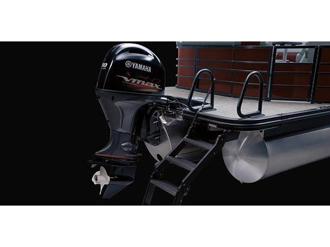 Bennington Marine L Line 20 L Stern Radius Quad Bench 2025 alt