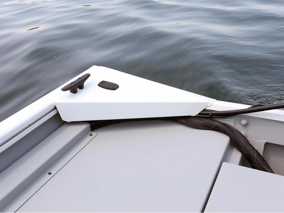 2025 Lund 1660 Predator 1660 Predator Tiller alt